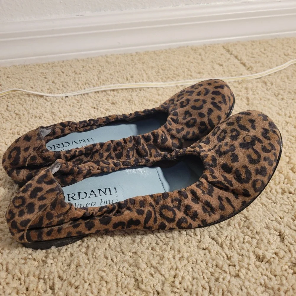 Cordani Linea Blu Suede Leopard Cheetah Ballet Flats Slip On Womens 7